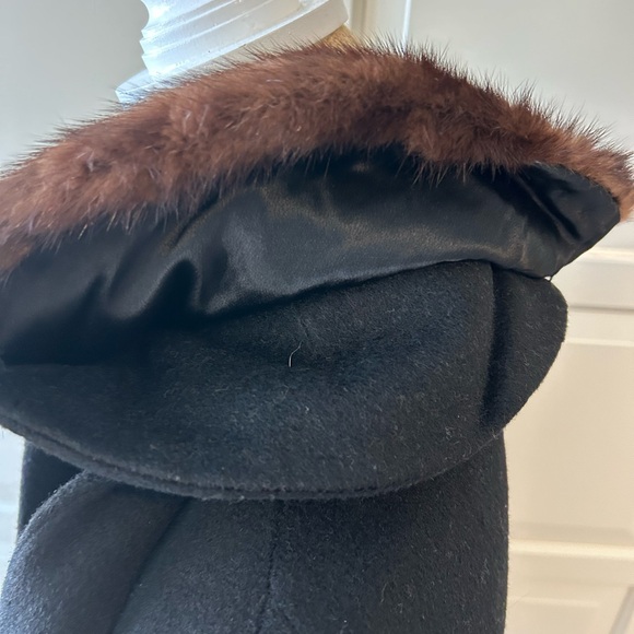 Rothmoor Vintage Black Cashmere Coat with Brown Mink Collar Size S/M - Picture 7 of 15